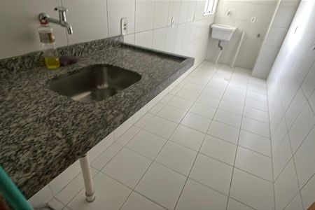 Casa para alugar com 70m², 2 quartos e 2 vagas Casa para alugar com 70m², 2 quartos e 2 vagasCozinha