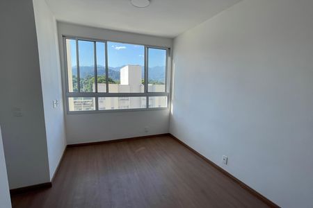 Sala de apartamento para alugar com 2 quartos, 48m² em Vila Santa Alice, Duque de Caxias