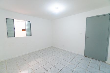 Quarto 2 de casa para alugar com 2 quartos, 50m² em Vila Guarani (zona Sul), São Paulo