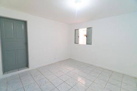 Quarto 2 de casa para alugar com 2 quartos, 50m² em Vila Guarani (zona Sul), São Paulo
