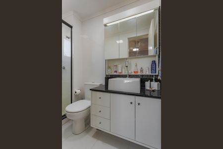 Apartamento à venda com 86m², 3 quartos e 2 vagas Apartamento à venda com 86m², 3 quartos e 2 vagasSuíte