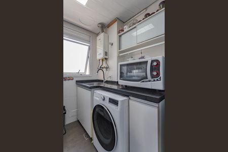 Apartamento à venda com 86m², 3 quartos e 2 vagas Apartamento à venda com 86m², 3 quartos e 2 vagasCozinha e Área de Serviço