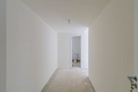 Apartamento à venda com 165m², 3 quartos e 2 vagas Apartamento à venda com 165m², 3 quartos e 2 vagasSuite 01 - Closet