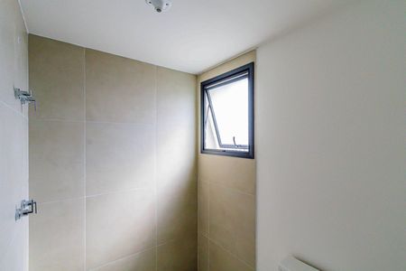 Apartamento à venda com 165m², 3 quartos e 2 vagas Apartamento à venda com 165m², 3 quartos e 2 vagasSuite 01 - Banheiro
