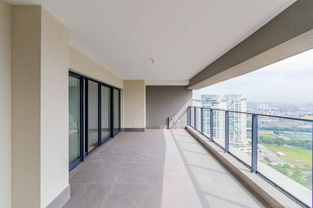 Apartamento à venda com 165m², 3 quartos e 2 vagas Apartamento à venda com 165m², 3 quartos e 2 vagasVaranda