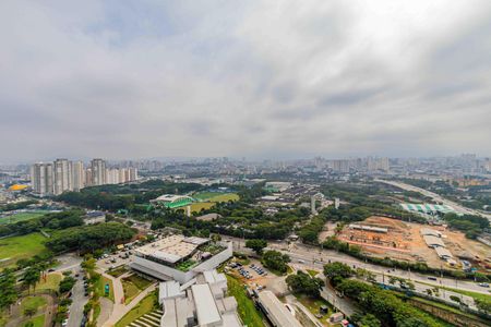 Apartamento à venda com 165m², 3 quartos e 2 vagas Apartamento à venda com 165m², 3 quartos e 2 vagasVaranda