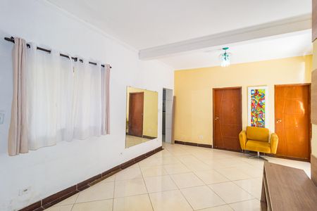 Sala de casa para alugar com 2 quartos, 125m² em Vila Bertioga, São Paulo