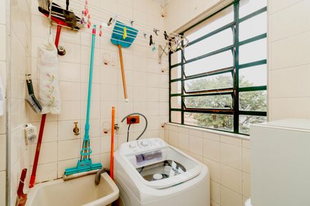 Apartamento à venda com 50m², 2 quartos e 1 vaga Apartamento à venda com 50m², 2 quartos e 1 vagaCozinha e Área de Serviço