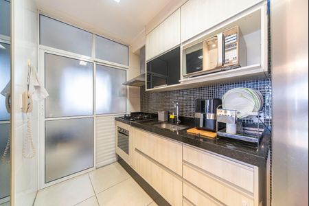 Apartamento à venda com 80m², 2 quartos e 2 vagas Apartamento à venda com 80m², 2 quartos e 2 vagasCozinha
