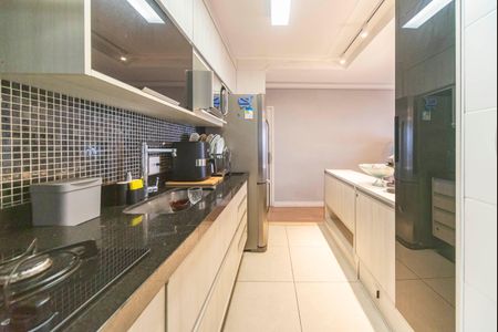 Apartamento à venda com 80m², 2 quartos e 2 vagas Apartamento à venda com 80m², 2 quartos e 2 vagasCozinha