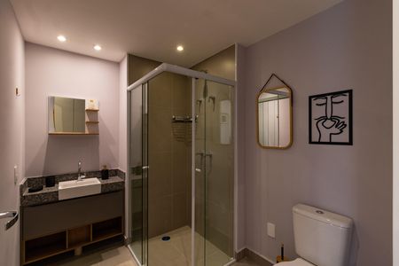 Banheiro de kitnet/studio à venda com 1 quarto, 31m² em Pompeia, São Paulo