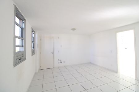 Sala de apartamento para alugar com 2 quartos, 48m² em Vila Natal, São Paulo