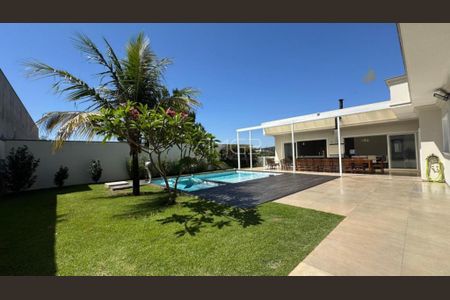 Casa de condomínio à venda com 516m², 4 quartos e 4 vagas