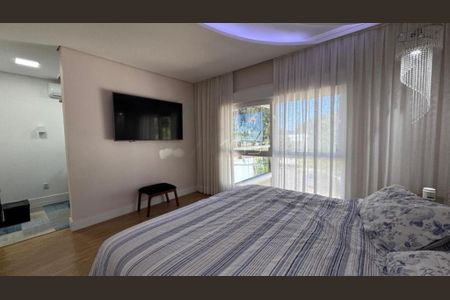 Casa de condomínio à venda com 516m², 4 quartos e 4 vagas