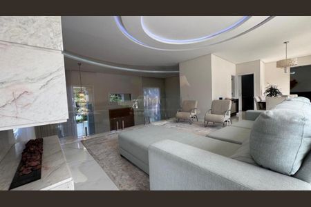 Casa de condomínio à venda com 516m², 4 quartos e 4 vagas