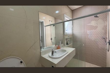 Casa de condomínio à venda com 516m², 4 quartos e 4 vagas