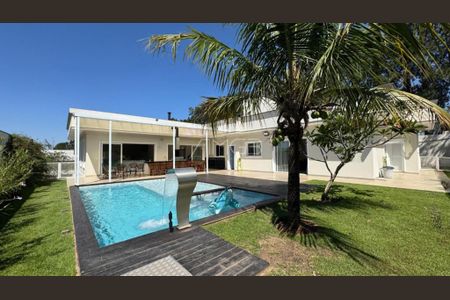 Casa de condomínio à venda com 516m², 4 quartos e 4 vagas