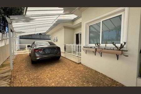 Casa de condomínio à venda com 516m², 4 quartos e 4 vagas
