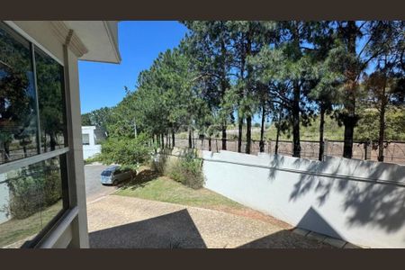 Casa de condomínio à venda com 516m², 4 quartos e 4 vagas