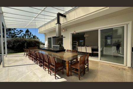 Casa de condomínio à venda com 516m², 4 quartos e 4 vagas