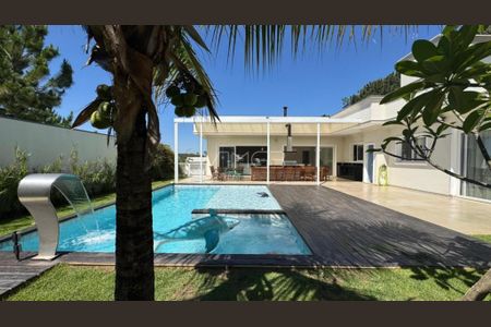 Casa de condomínio à venda com 516m², 4 quartos e 4 vagas