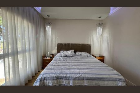 Casa de condomínio à venda com 516m², 4 quartos e 4 vagas