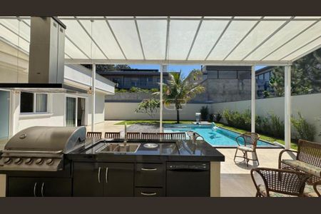 Casa de condomínio à venda com 516m², 4 quartos e 4 vagas