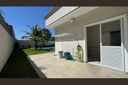 Casa de condomínio à venda com 516m², 4 quartos e 4 vagas