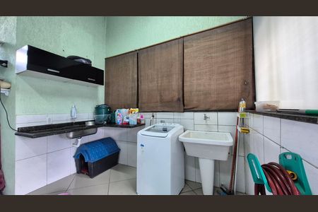 Apartamento à venda com 192m², 3 quartos e 2 vagas Apartamento à venda com 192m², 3 quartos e 2 vagasArea de serviço
