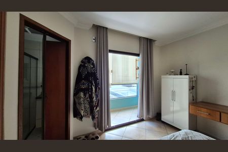 Apartamento à venda com 192m², 3 quartos e 2 vagas Apartamento à venda com 192m², 3 quartos e 2 vagasSuíte