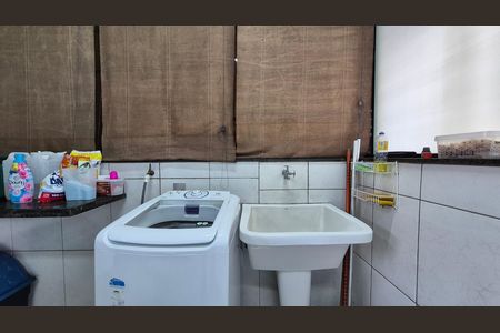 Apartamento à venda com 192m², 3 quartos e 2 vagas Apartamento à venda com 192m², 3 quartos e 2 vagasArea de serviço