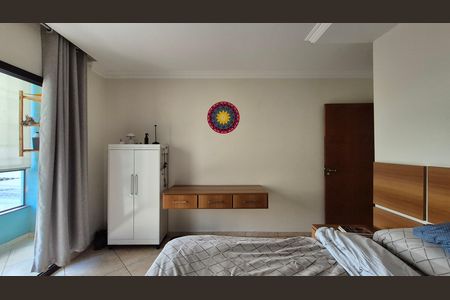 Apartamento à venda com 192m², 3 quartos e 2 vagas Apartamento à venda com 192m², 3 quartos e 2 vagasSuíte