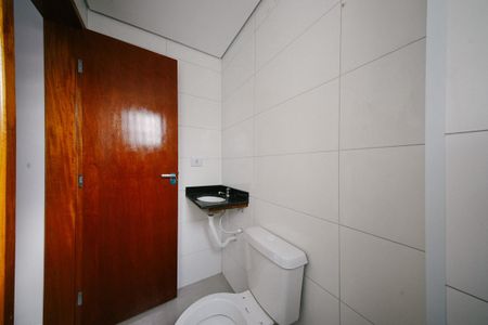 Casa à venda com 41m², 2 quartos e sem vaga Casa à venda com 41m², 2 quartos e sem vagaBanheiro