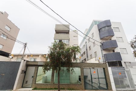 Apartamento para alugar com 110m², 4 quartos e 2 vagasFachada
