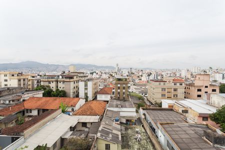 Vista da Suíte de apartamento para alugar com 4 quartos, 110m² em Sagrada Família, Belo Horizonte