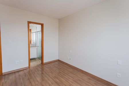 Apartamento para alugar com 110m², 4 quartos e 2 vagasSuíte