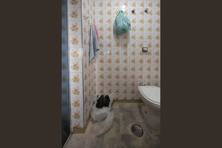 Apartamento para alugar com 105m², 2 quartos e 1 vaga Apartamento para alugar com 105m², 2 quartos e 1 vagaBanheiro da Suíte
