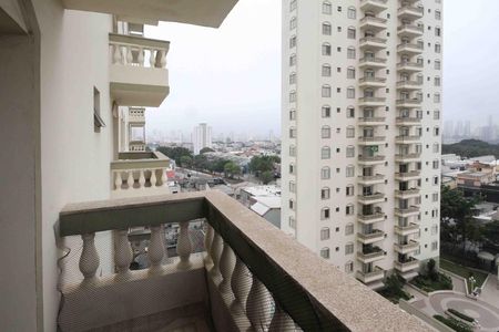 Apartamento para alugar com 105m², 2 quartos e 1 vaga Apartamento para alugar com 105m², 2 quartos e 1 vagaVaranda