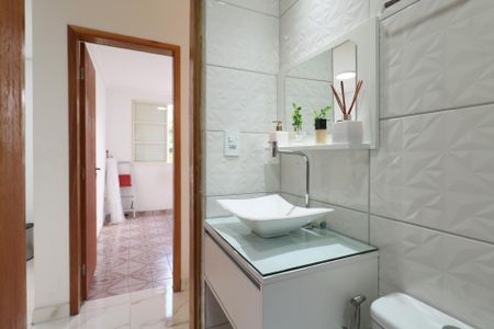 Apartamento para alugar com 43m², 2 quartos e sem vagaBanheiro