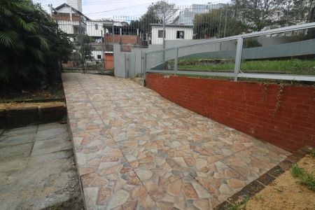 Casa para alugar com 50m², 2 quartos e 1 vaga Casa para alugar com 50m², 2 quartos e 1 vagaGaragem