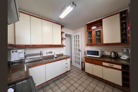 Apartamento para alugar com 95m², 3 quartos e 1 vagaCozinha 