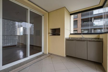 Varanda de apartamento para alugar com 4 quartos, 214m² em Sumaré, São Paulo