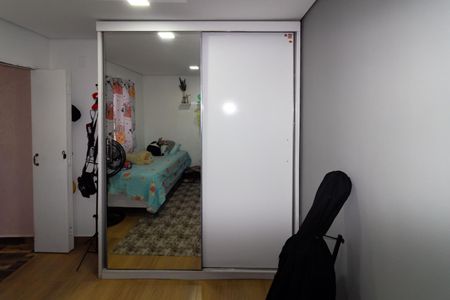Casa à venda com 100m², 3 quartos e 1 vaga Casa à venda com 100m², 3 quartos e 1 vagaQuarto 3