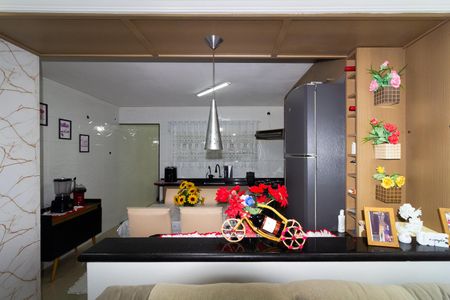Casa à venda com 100m², 3 quartos e 1 vaga Casa à venda com 100m², 3 quartos e 1 vagaCozinha