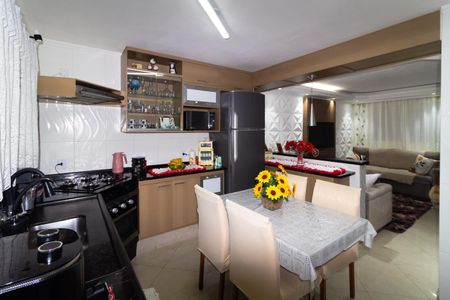 Casa à venda com 100m², 3 quartos e 1 vaga Casa à venda com 100m², 3 quartos e 1 vagaCozinha