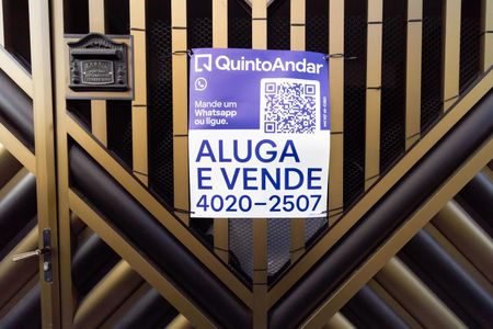 Casa à venda com 100m², 3 quartos e 1 vaga Casa à venda com 100m², 3 quartos e 1 vagaPlaca