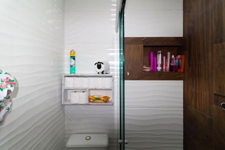 Casa à venda com 100m², 3 quartos e 1 vaga Casa à venda com 100m², 3 quartos e 1 vagaBanheiro