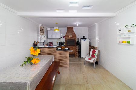 Casa à venda com 100m², 3 quartos e 1 vaga Casa à venda com 100m², 3 quartos e 1 vagaEspaço Gourmet
