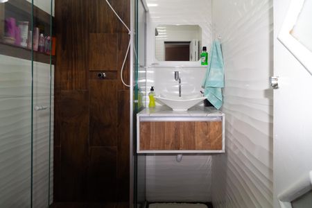 Casa à venda com 100m², 3 quartos e 1 vaga Casa à venda com 100m², 3 quartos e 1 vagaBanheiro
