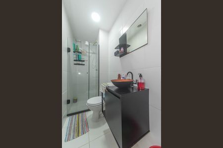 Apartamento à venda com 60m², 2 quartos e sem vaga Apartamento à venda com 60m², 2 quartos e sem vagaBanheiro